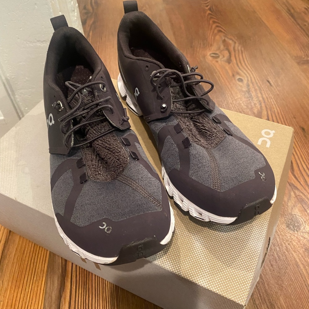 On Cloud Womens sneaker